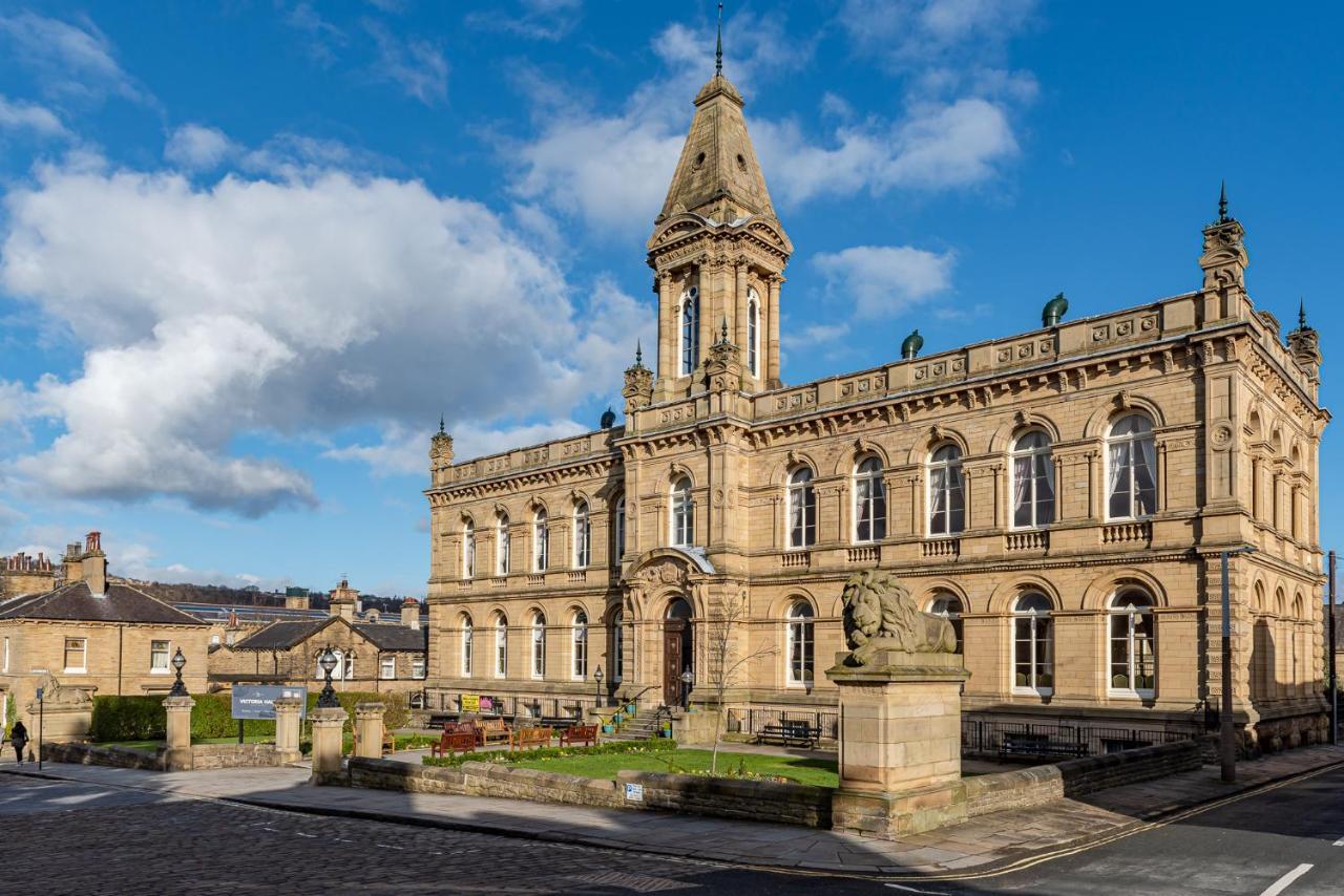 Riverside Balcony Apartment With Parking Just Minutes To Saltaire Shipley (West Yorkshire) Exteriör bild