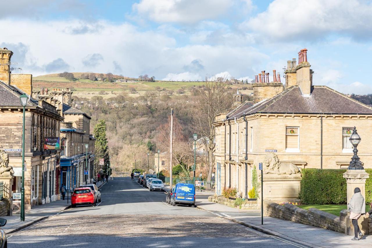 Riverside Balcony Apartment With Parking Just Minutes To Saltaire Shipley (West Yorkshire) Exteriör bild